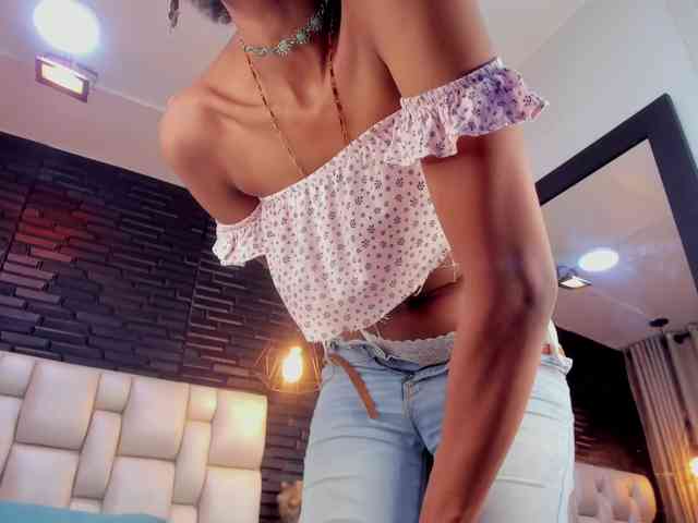 AnnieSanz webcam