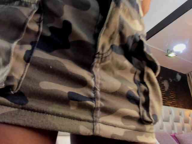 AnnieSanz webcam