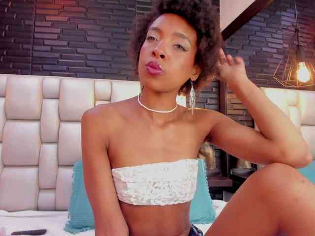 AnnieSanz webcam