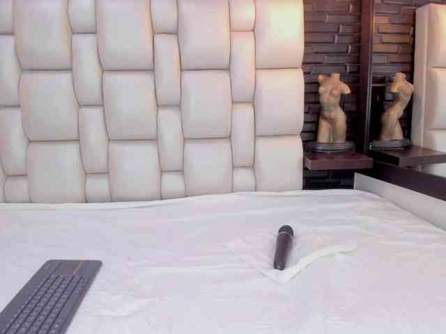 AnnieSanz webcam