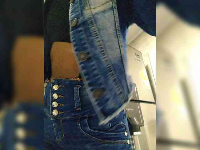 AnnieSanz webcam
