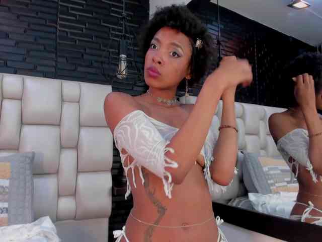 AnnieSanz webcam
