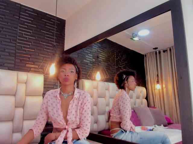 AnnieSanz webcam