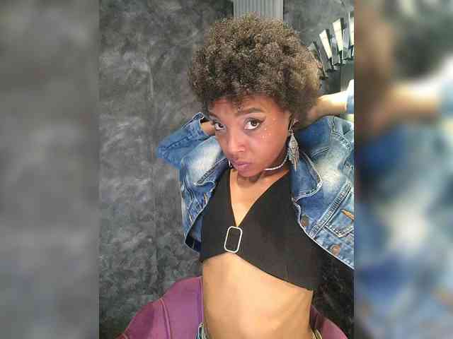 AnnieSanz webcam