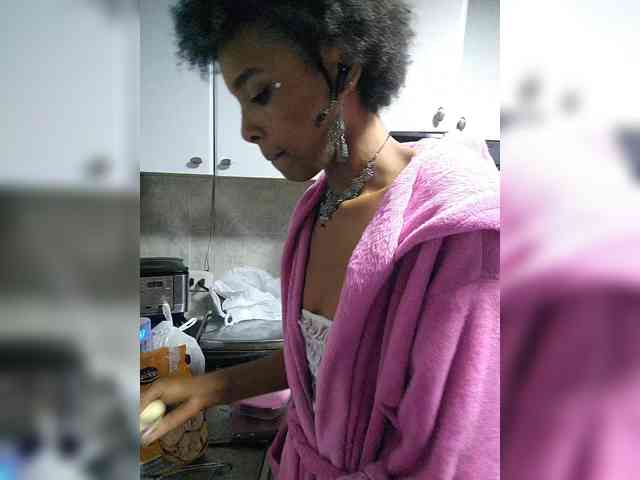 AnnieSanz webcam