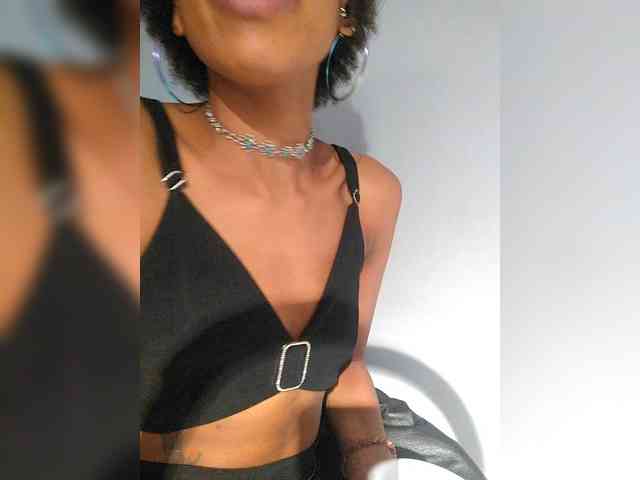 AnnieSanz webcam