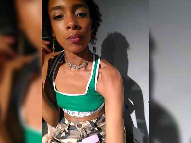 AnnieSanz webcam