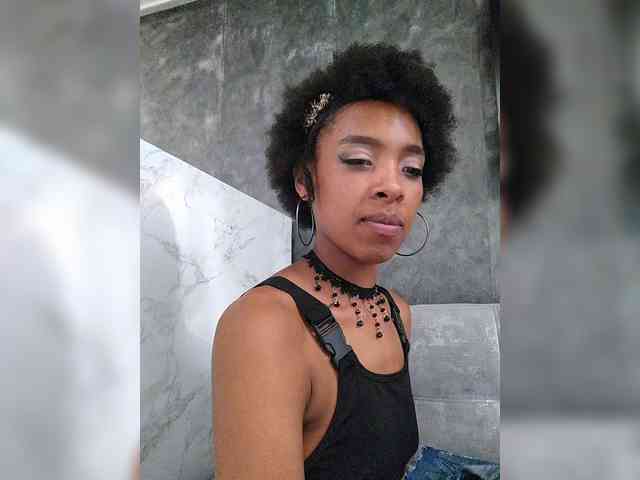 AnnieSanz webcam