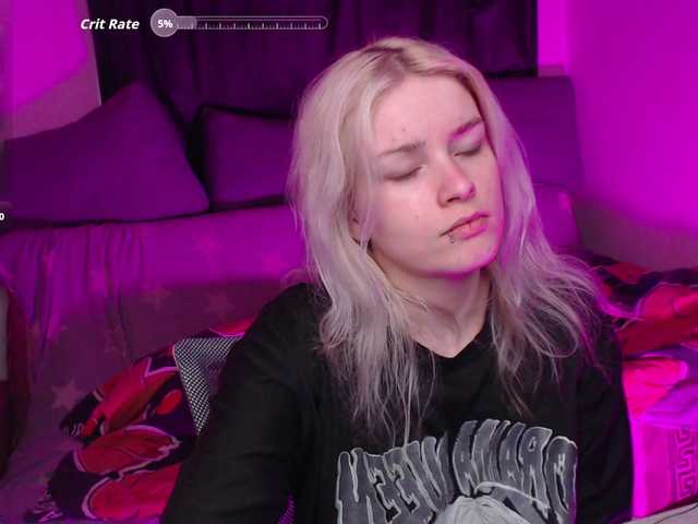 CherryNight666 webcam