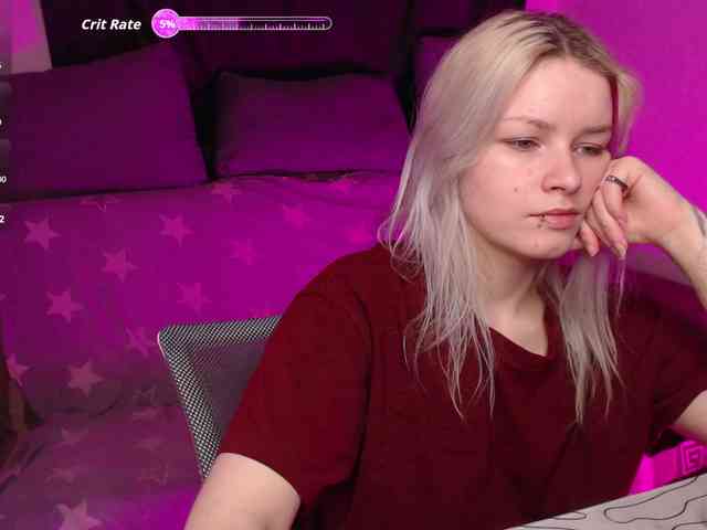 CherryNight666 webcam