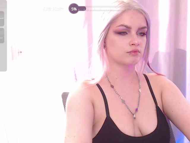 CherryNight666 webcam