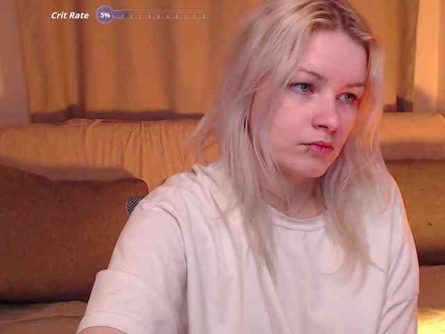 CherryNight666 webcam