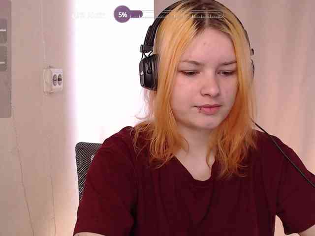 CherryNight666 webcam