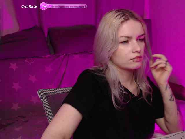 CherryNight666 webcam