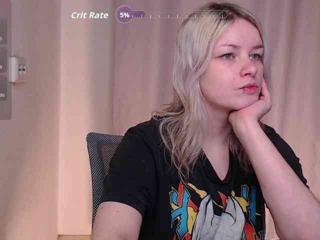 CherryNight666 webcam