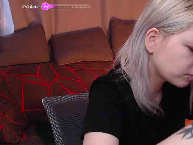 CherryNight666 webcam