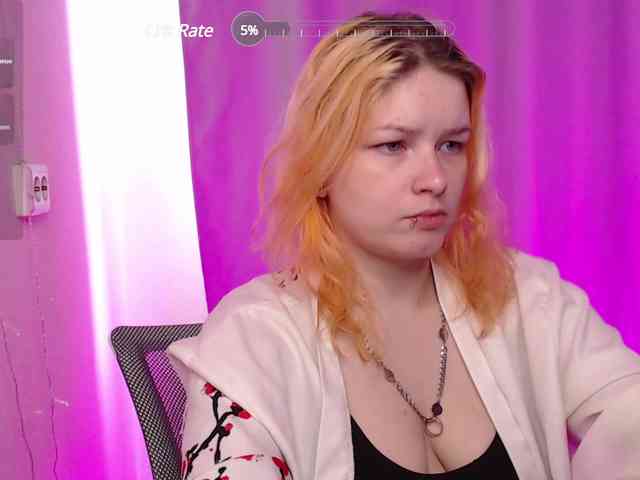 CherryNight666 webcam
