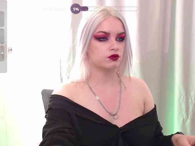 naked chat CherryNight666