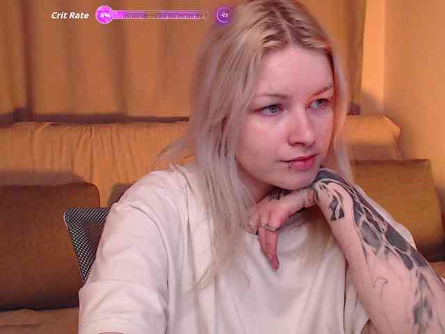 CherryNight666 webcam