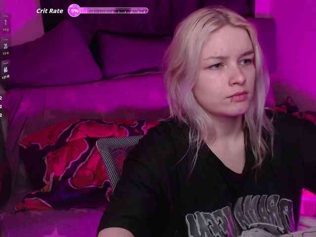 CherryNight666 webcam