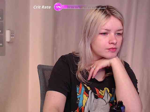 CherryNight666 webcam
