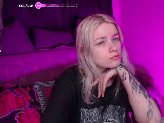 CherryNight666 webcam