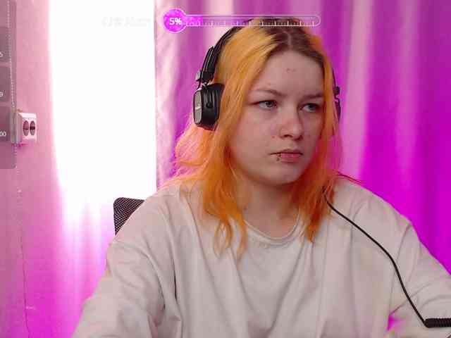CherryNight666 webcam