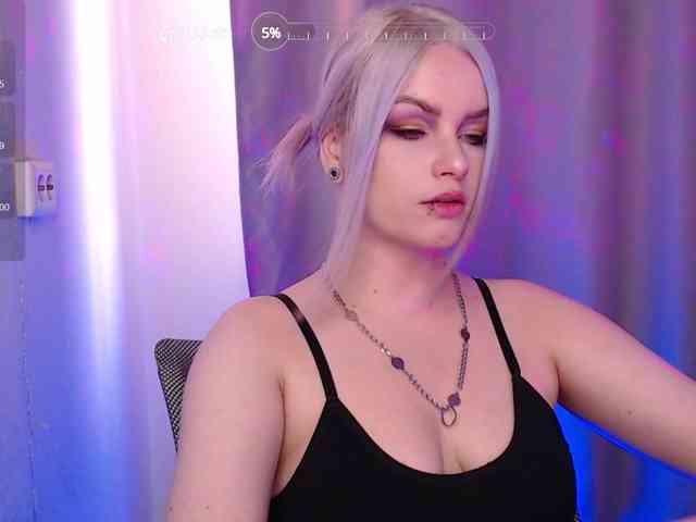 CherryNight666 webcam