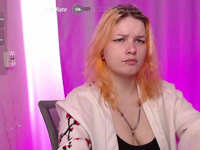 CherryNight666 webcam
