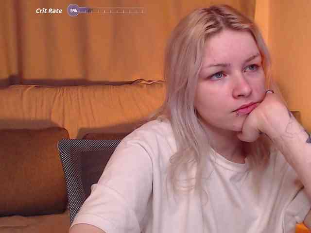 CherryNight666 webcam