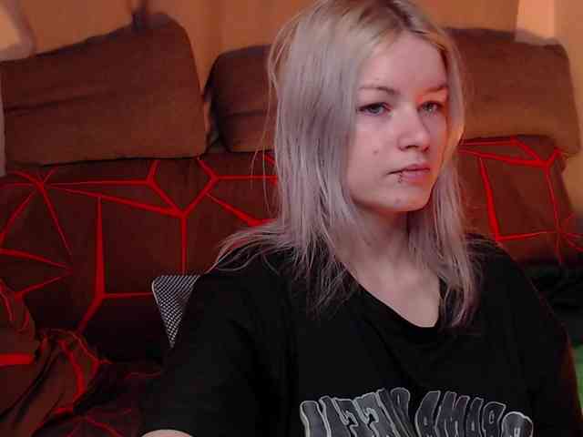 CherryNight666 webcam