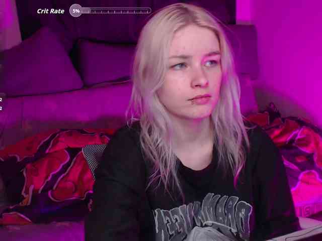 CherryNight666 webcam