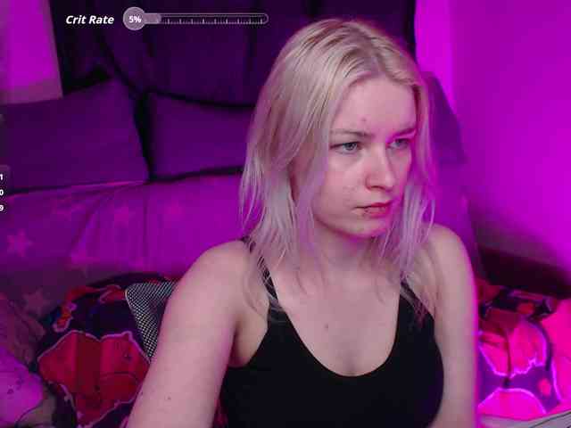 CherryNight666 webcam