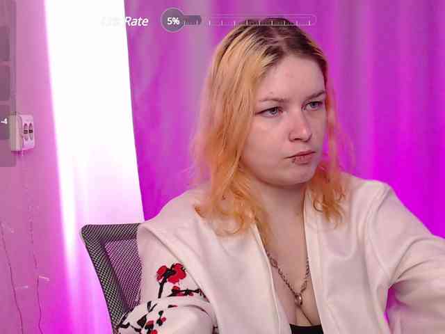 CherryNight666 webcam