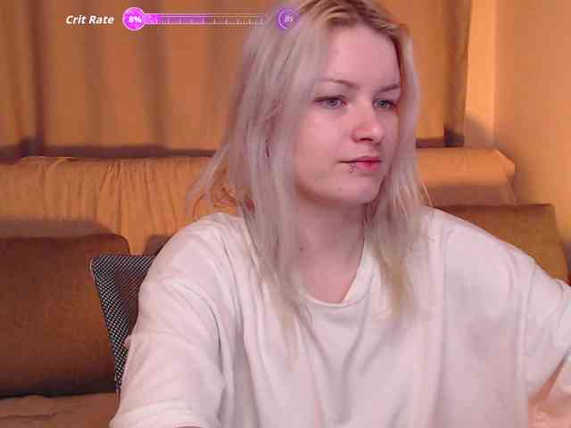 CherryNight666 webcam