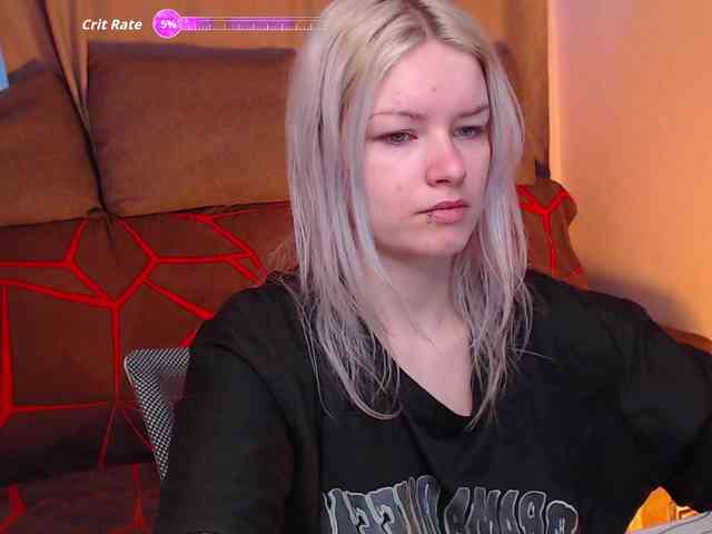 CherryNight666 webcam