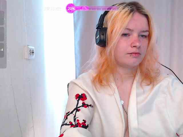 CherryNight666 webcam
