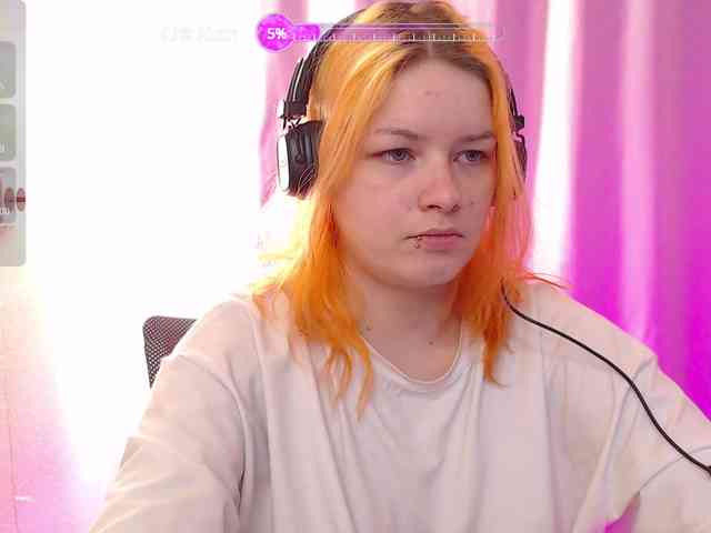 CherryNight666 webcam