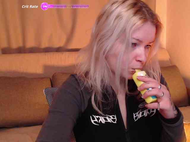 CherryNight666 webcam