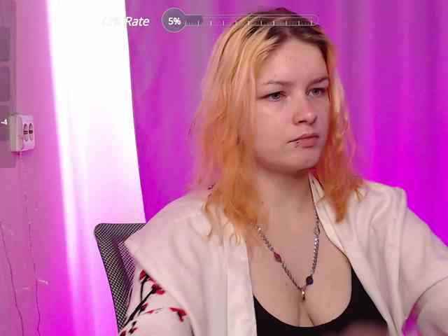 CherryNight666 webcam