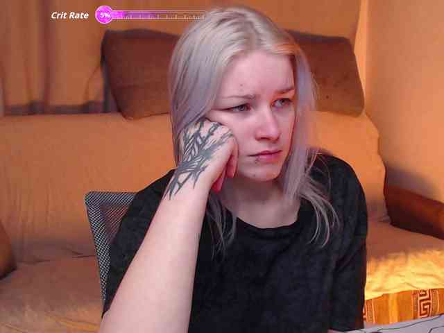 CherryNight666 webcam