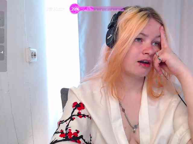 CherryNight666's webcam live show
