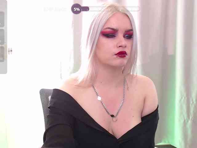 naked chat CherryNight666