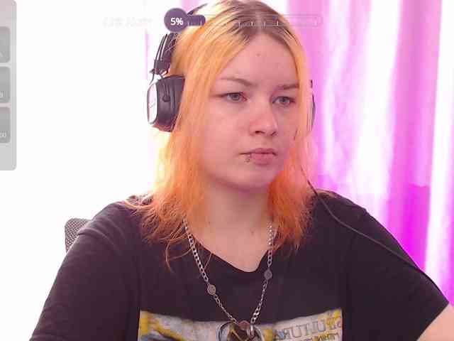 CherryNight666 webcam