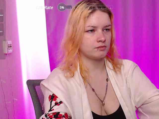 CherryNight666 webcam