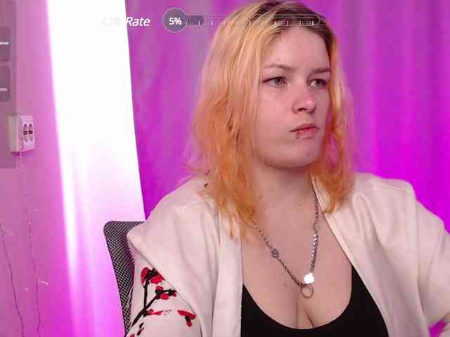 CherryNight666 webcam
