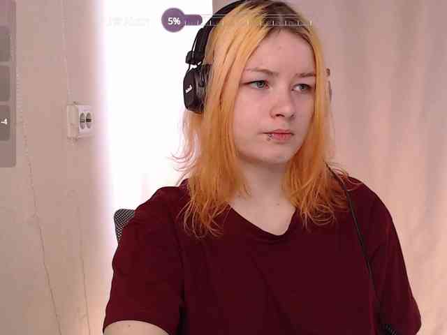 CherryNight666 webcam