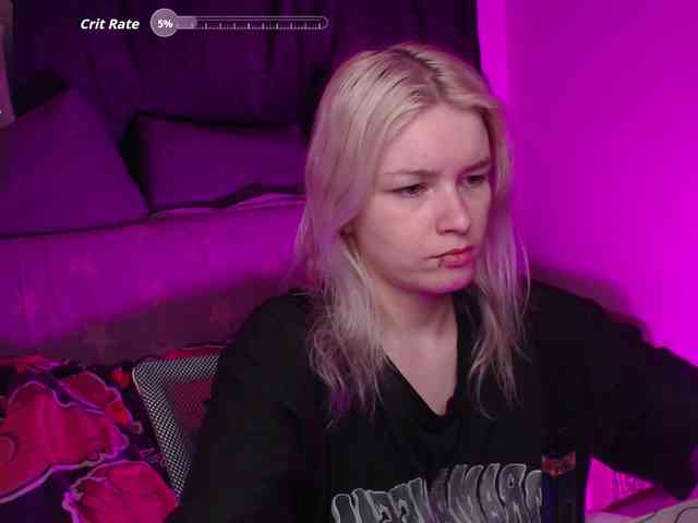 CherryNight666 webcam