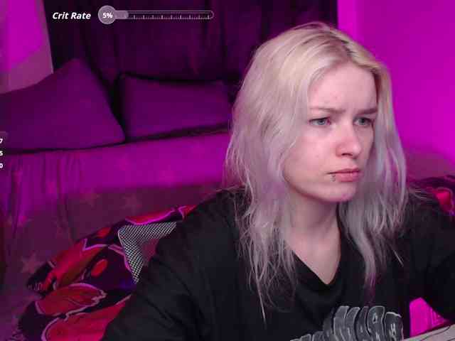 CherryNight666 webcam