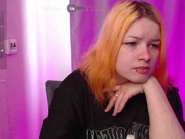 CherryNight666 webcam